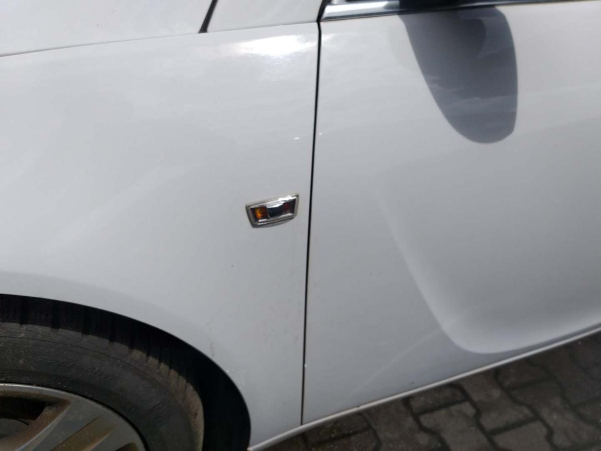 Opel Insignia A original Tür vorn links Z40R Schnee Weiss Rohbau Bj.2011